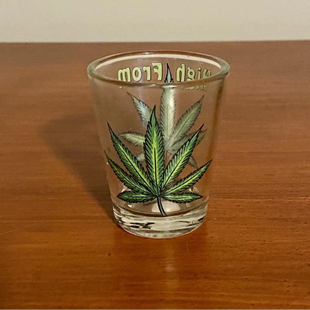 Lot Of 7 Various Souvenir Shot Glasses - 6 Shot Glasses/1 Shooter New - Picture 4 of 13
